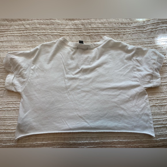 Crop Top V neck Tee - Picture 2 of 2